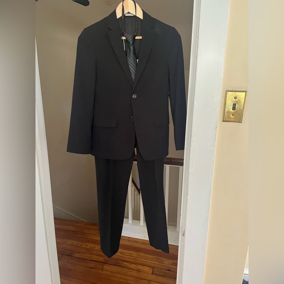 Boys size 14 jacket, pants and tie - Picture 1 of 2